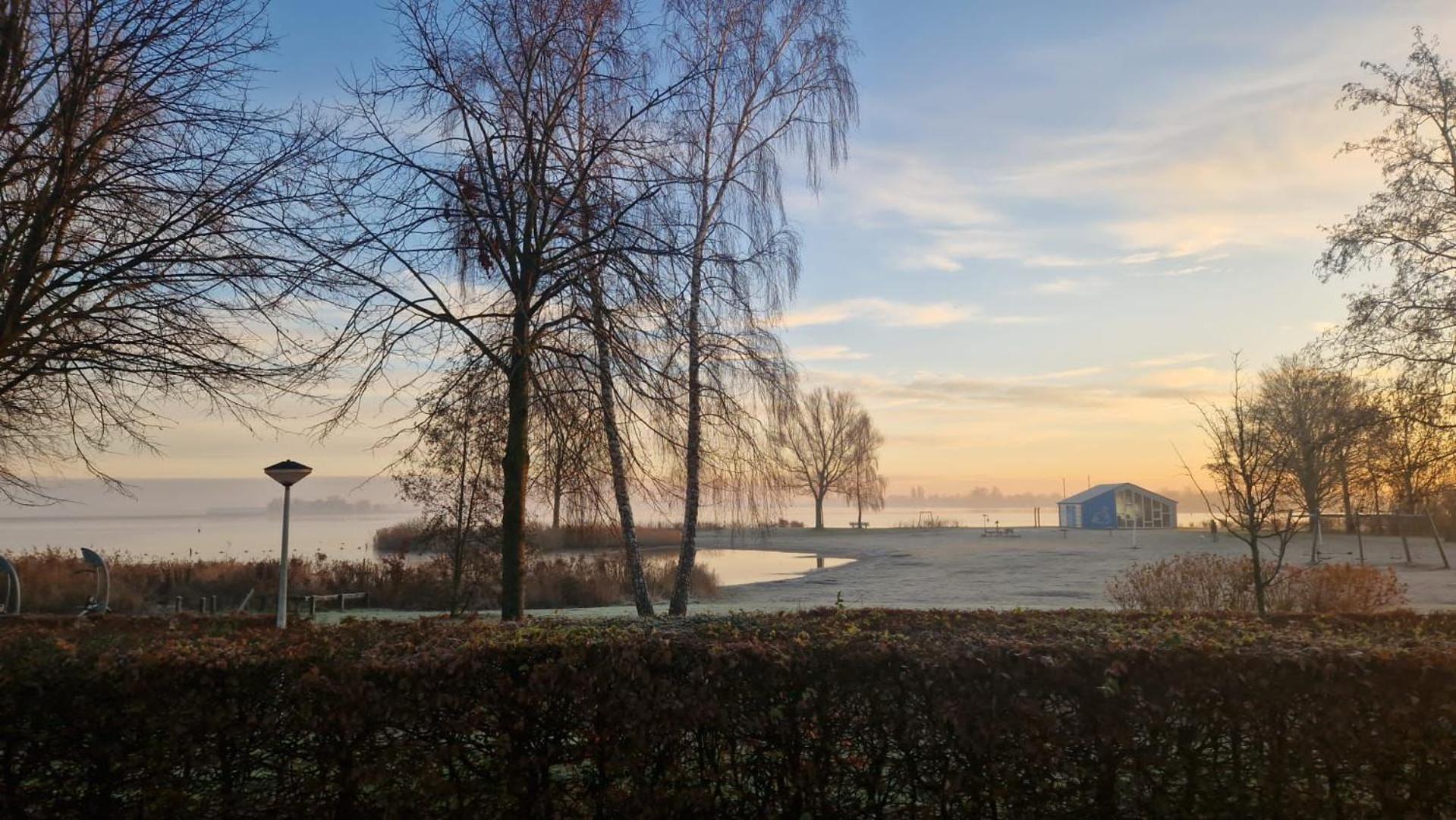 Watervilla De Ijsvogel By Droomvilla Langweer エクステリア 写真